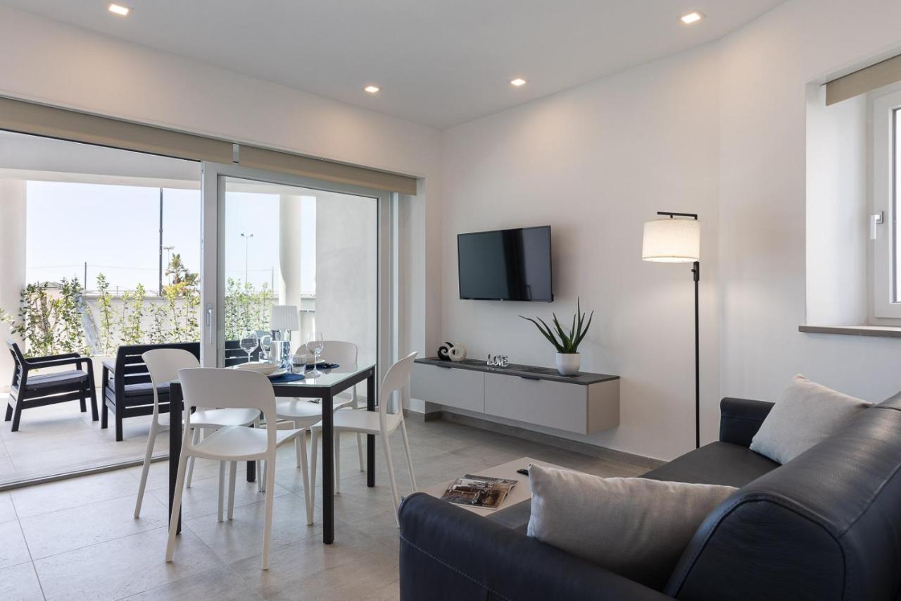 Oneweek Gaeta Suites And Apartments מראה חיצוני תמונה
