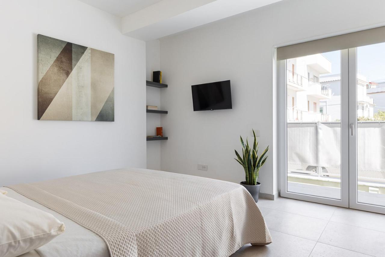 Oneweek Gaeta Suites And Apartments מראה חיצוני תמונה