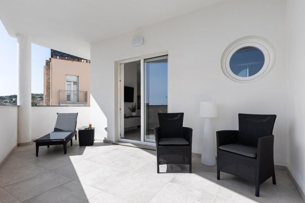 Oneweek Gaeta Suites And Apartments מראה חיצוני תמונה