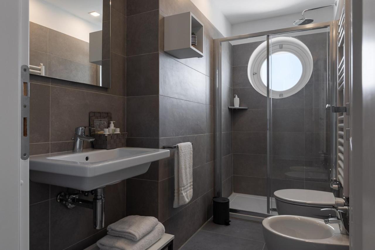 Oneweek Gaeta Suites And Apartments מראה חיצוני תמונה