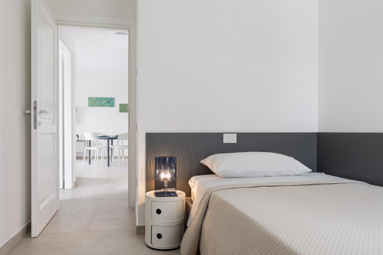 Oneweek Gaeta Suites And Apartments מראה חיצוני תמונה