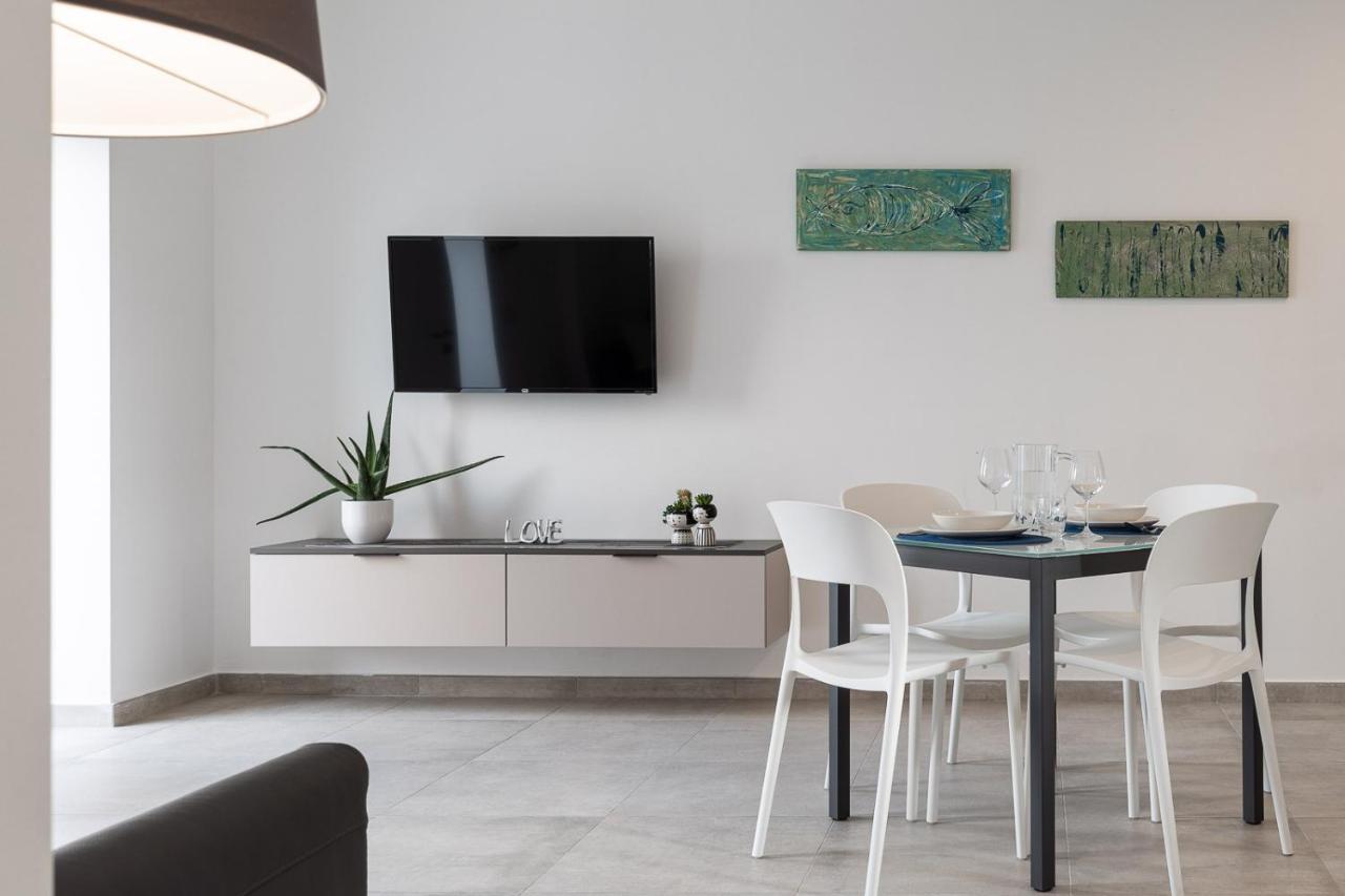 Oneweek Gaeta Suites And Apartments מראה חיצוני תמונה